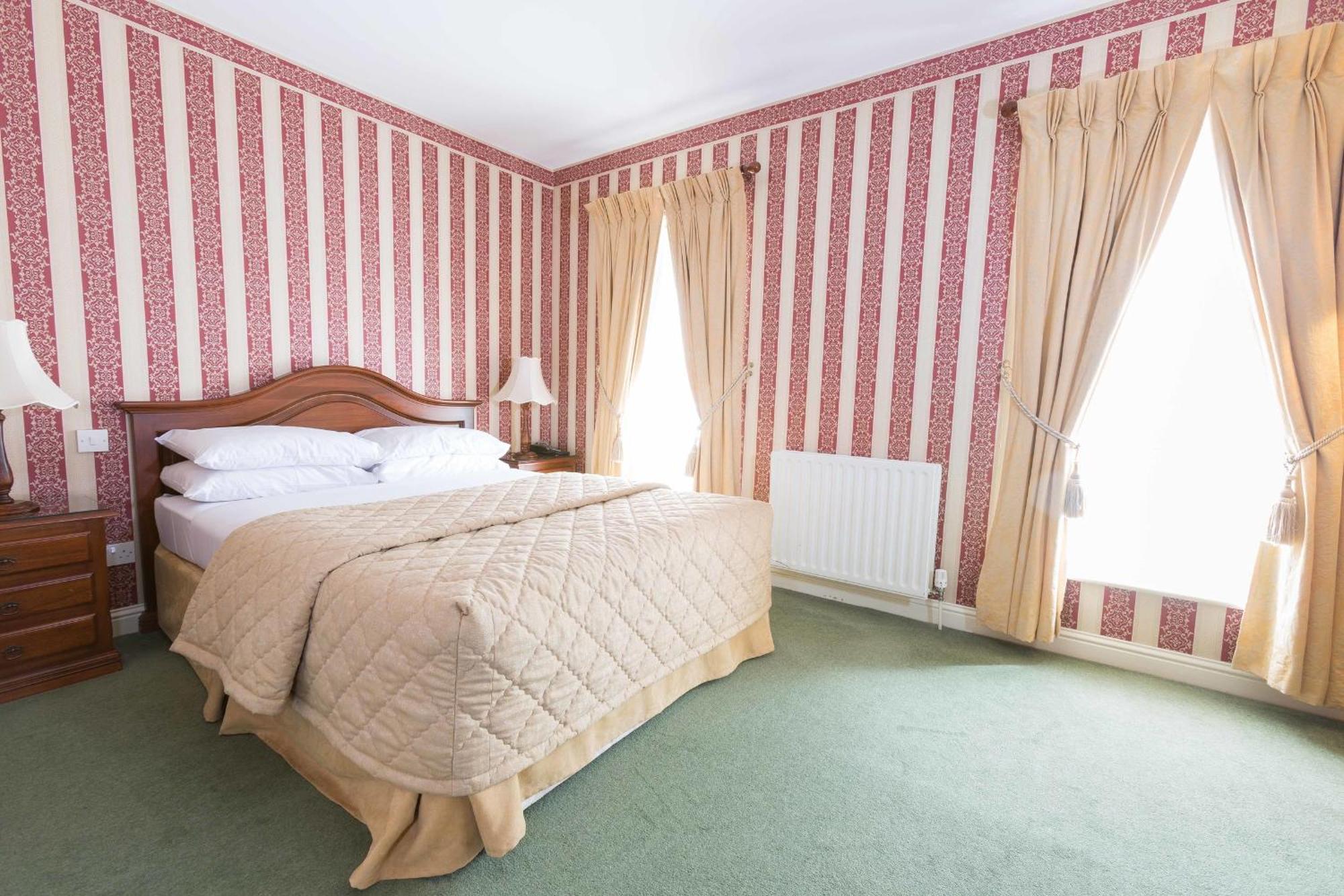 Sheedy'S Boutique Hotel Lisdoonvarna Room photo