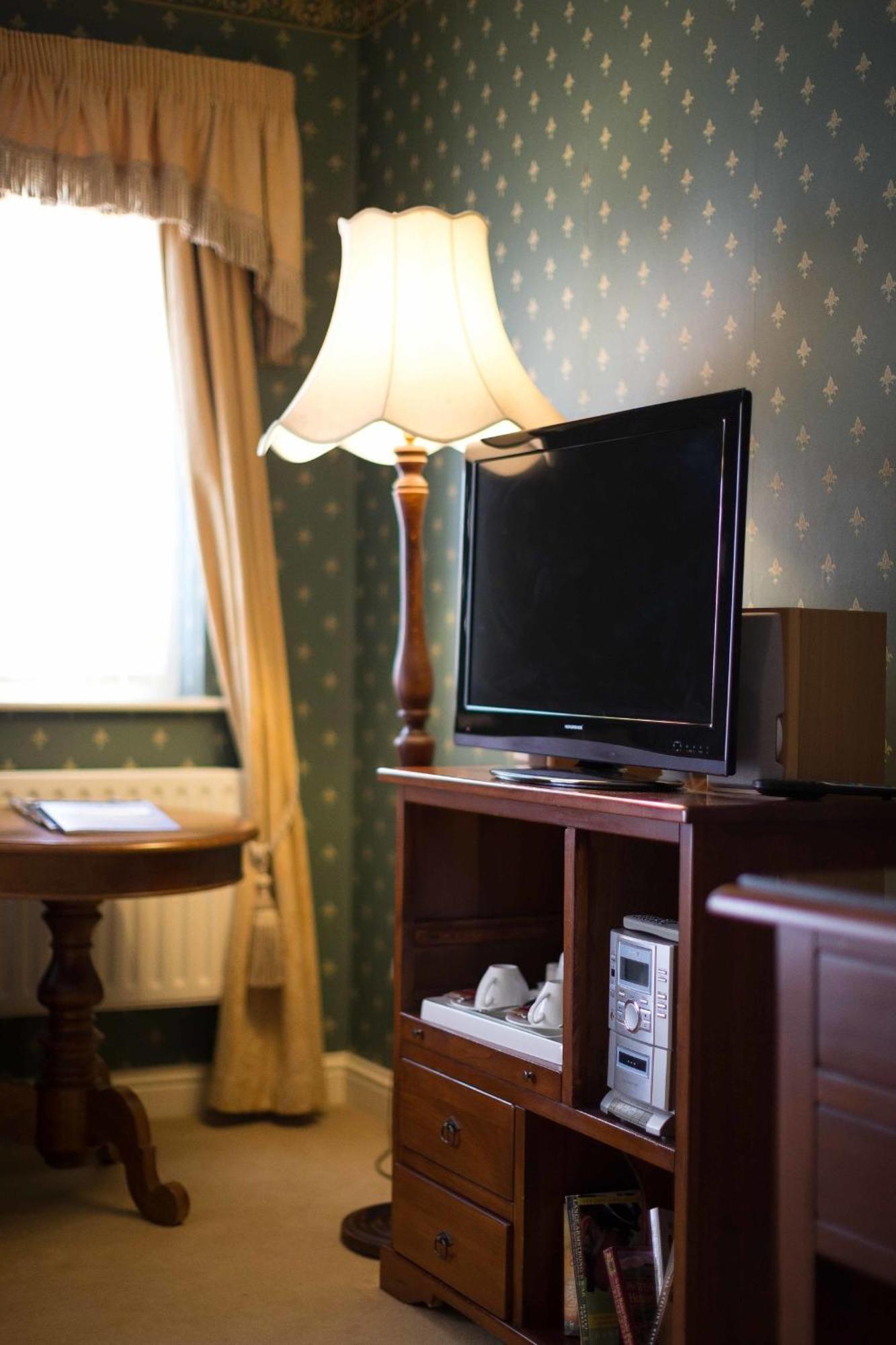 Sheedy'S Boutique Hotel Lisdoonvarna Room photo