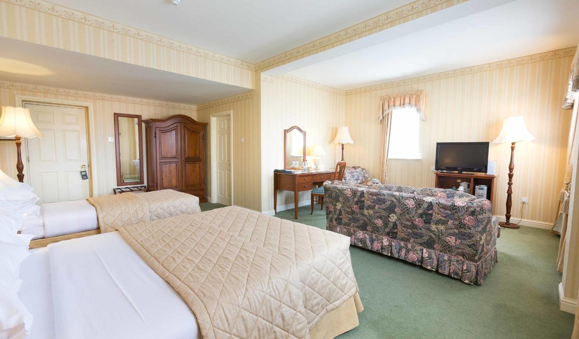 Sheedy'S Boutique Hotel Lisdoonvarna Room photo