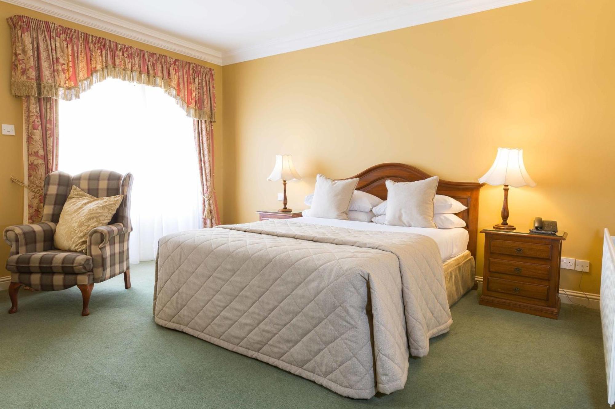 Sheedy'S Boutique Hotel Lisdoonvarna Room photo