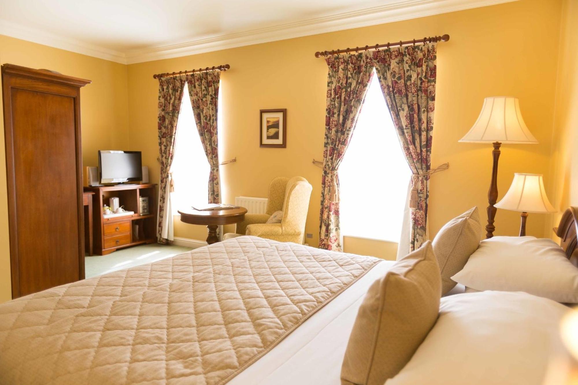 Sheedy'S Boutique Hotel Lisdoonvarna Room photo