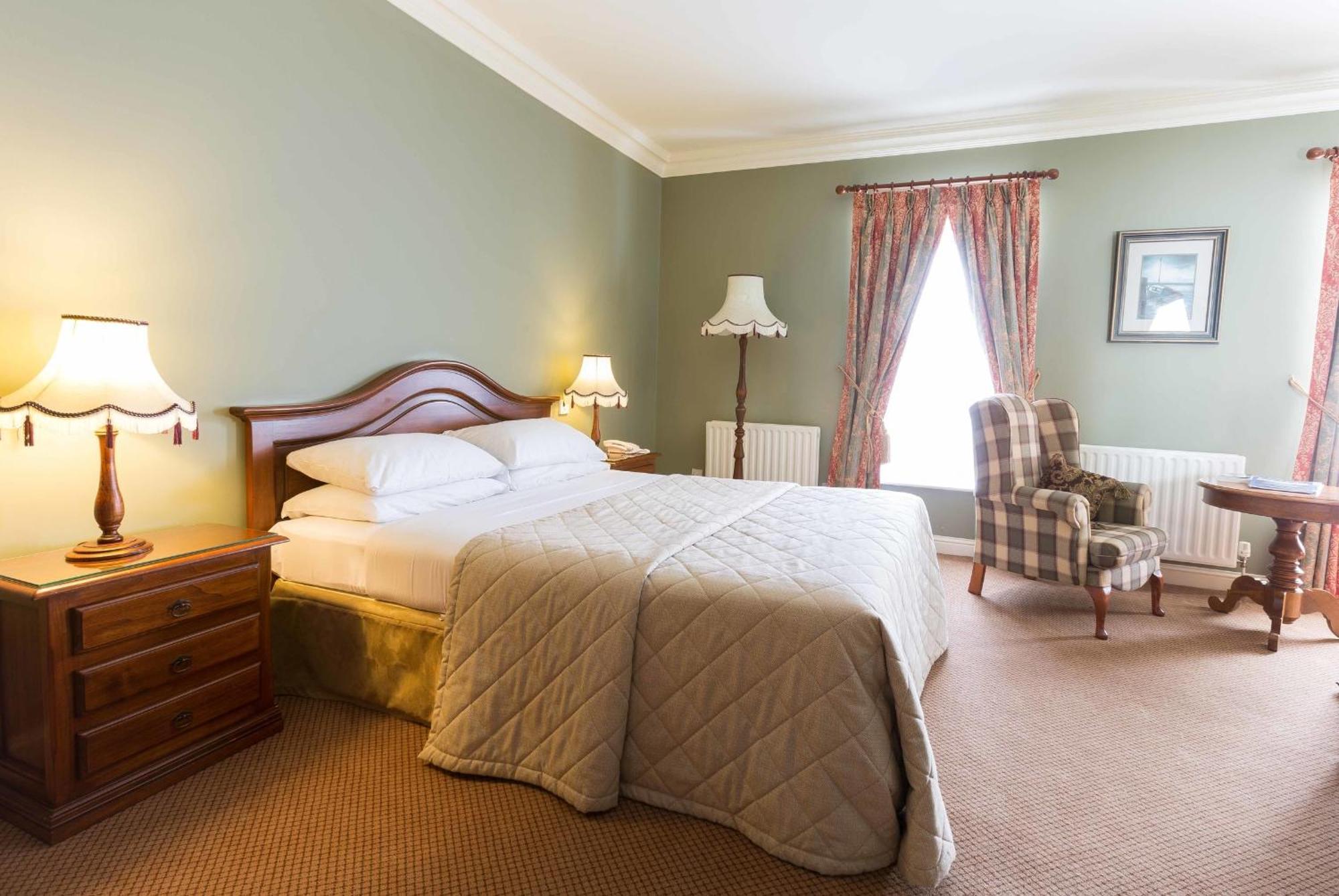 Sheedy'S Boutique Hotel Lisdoonvarna Room photo